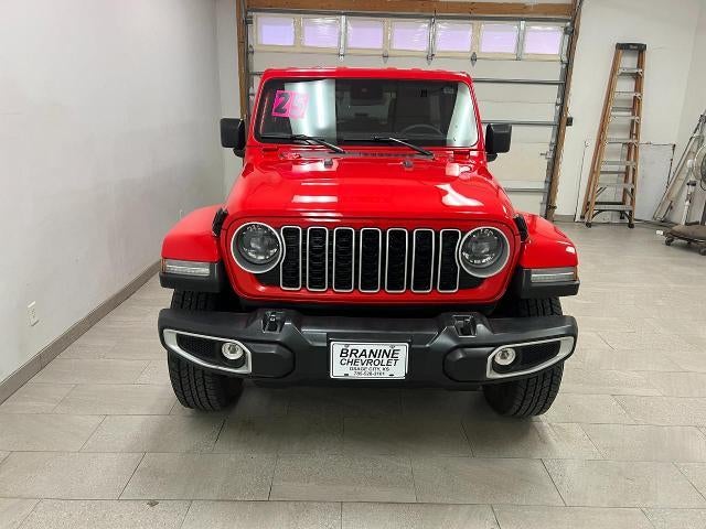 2025 Jeep Wrangler Sahara