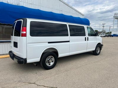 2025 Chevrolet Express Passenger 1LT