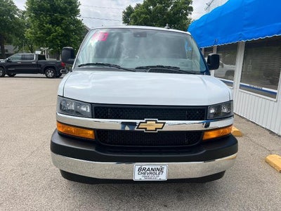 2025 Chevrolet Express Passenger 1LT