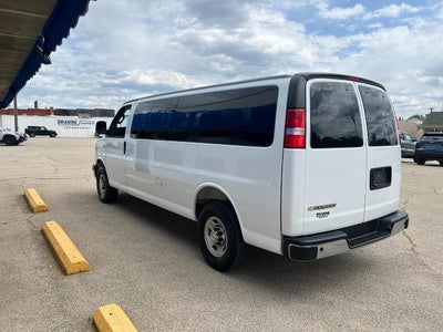 2025 Chevrolet Express Passenger 1LT