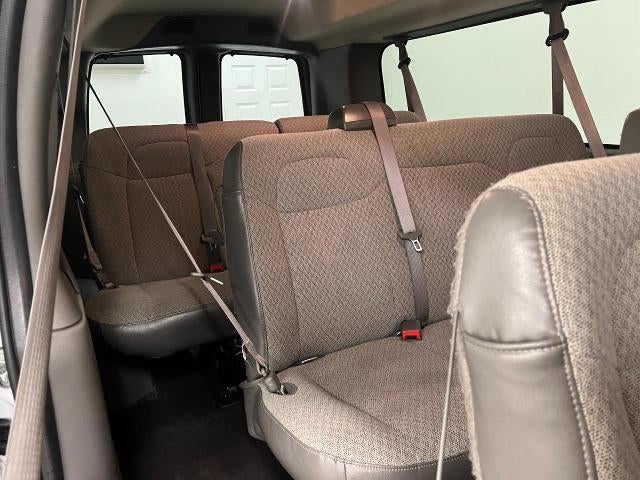 2025 Chevrolet Express Passenger 1LT