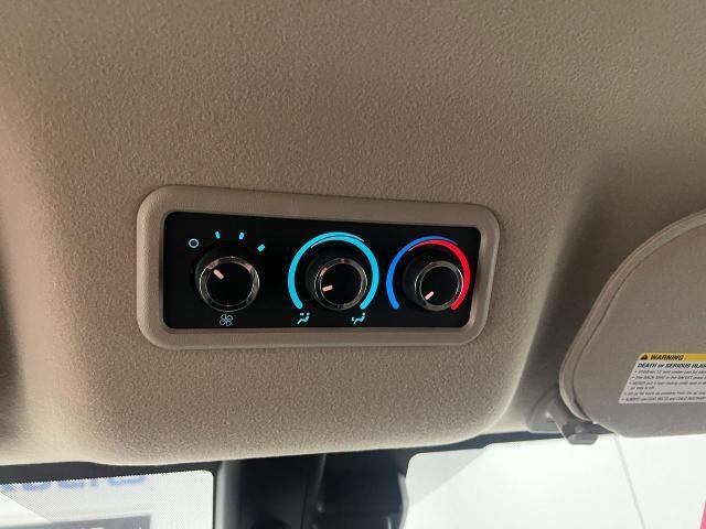 2025 Chevrolet Express Passenger 1LT