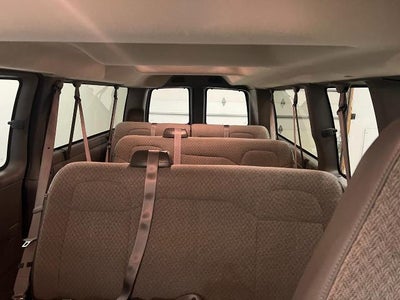 2025 Chevrolet Express Passenger 1LT