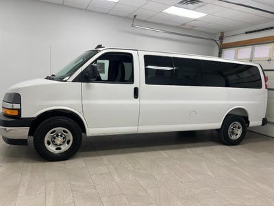 2025 Chevrolet Express Passenger 1LT