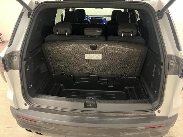 2024 Chevrolet Traverse LS