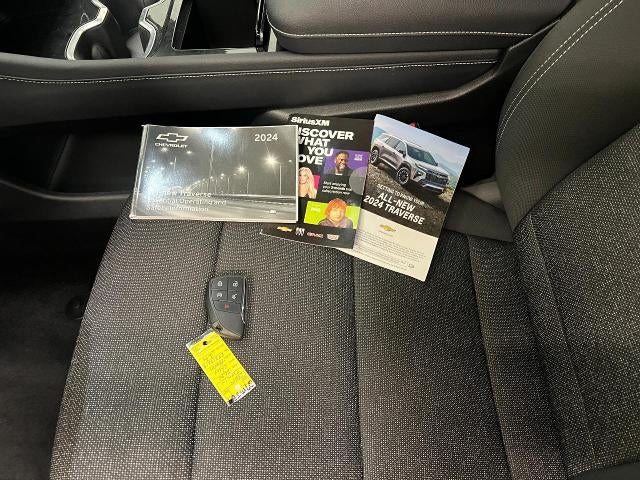 2024 Chevrolet Traverse LS