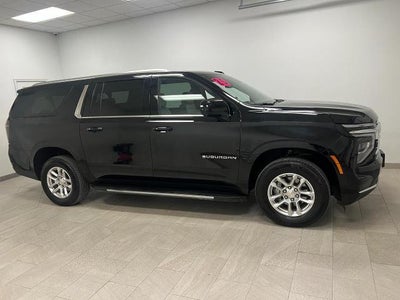2025 Chevrolet Suburban LT