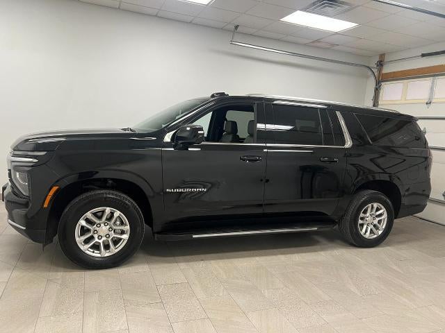 2025 Chevrolet Suburban LT