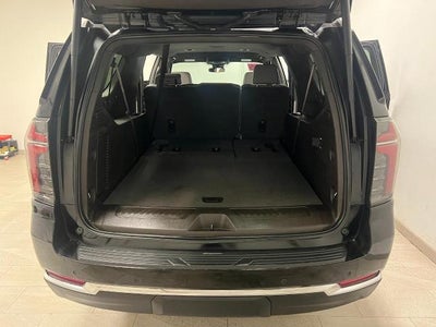 2025 Chevrolet Suburban LT