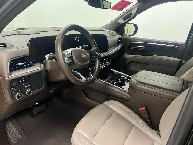 2025 Chevrolet Suburban LT