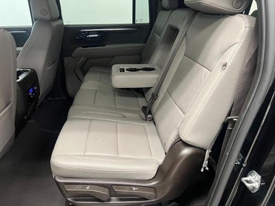 2025 Chevrolet Suburban LT