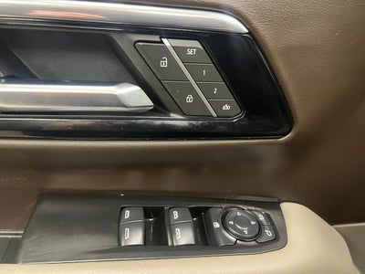 2025 Chevrolet Suburban LT