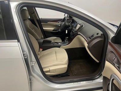 2016 Buick Regal Base