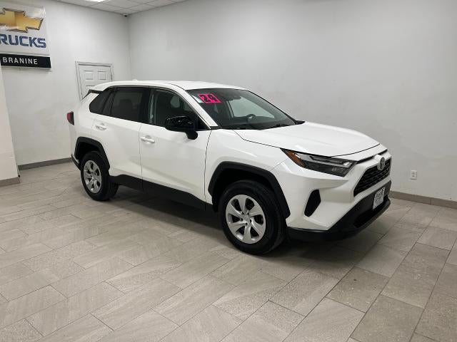 2024 Toyota RAV4 LE