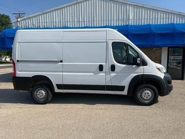 2025 RAM ProMaster Cargo Van Tradesman