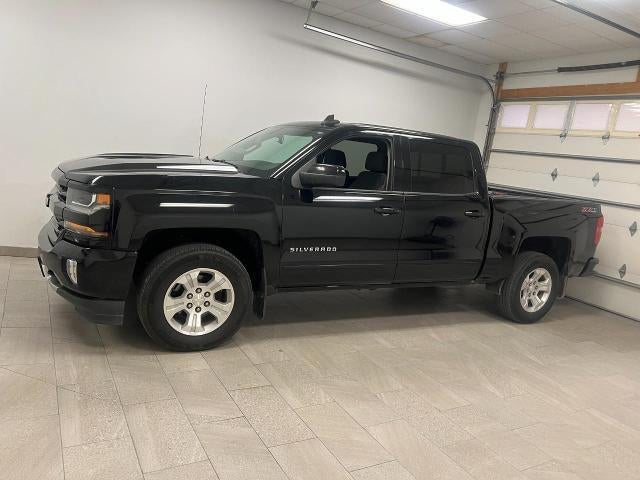 Used 2017 Chevrolet Silverado 1500 LT Z71 with VIN 3GCUKREC3HG432012 for sale in Osage City, KS