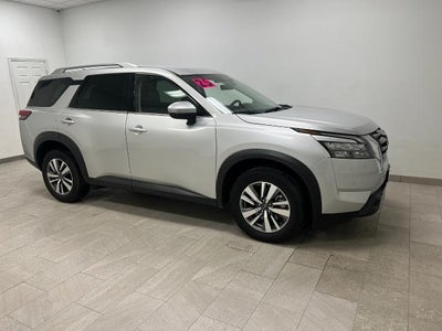 2025 Nissan Pathfinder SL