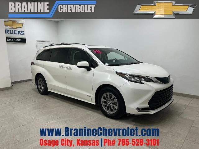 2021 Toyota Sienna XLE