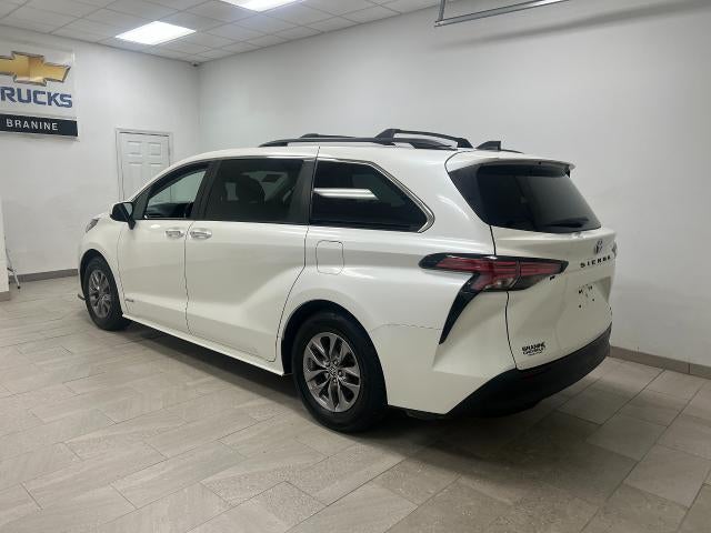 2021 Toyota Sienna XLE