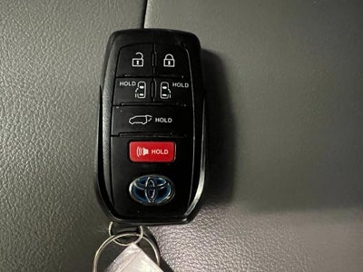 2021 Toyota Sienna XLE