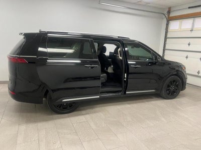 2024 Kia Carnival SX