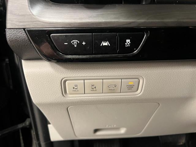 2024 Kia Carnival SX