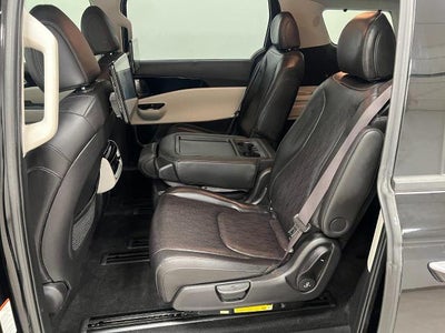 2024 Kia Carnival SX