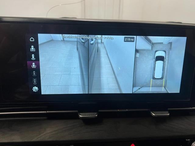 2024 Kia Carnival SX