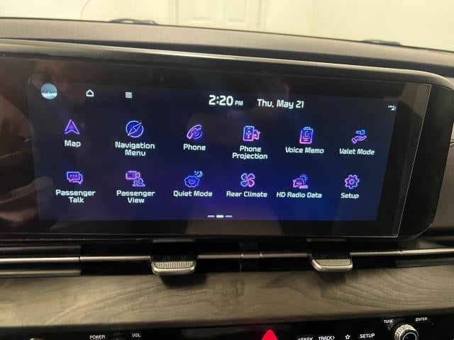 2024 Kia Carnival SX